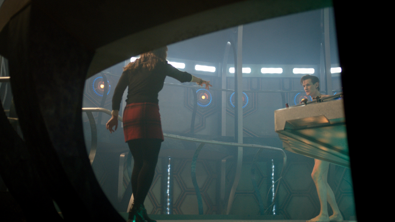 Illustration for article titled The latest two pictures from The Time of The Doctor are... interesting